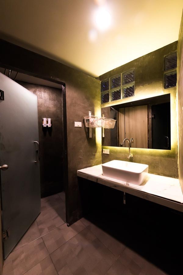 Luck Yimm Hostel (Adults Only) Bangkok Zewnętrze zdjęcie