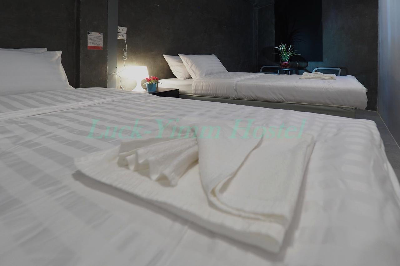 Luck Yimm Hostel (Adults Only) Bangkok Zewnętrze zdjęcie
